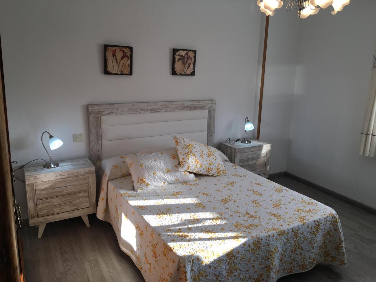Apartamentos Playa De La Concha Porto de Espasante Kültér fotó