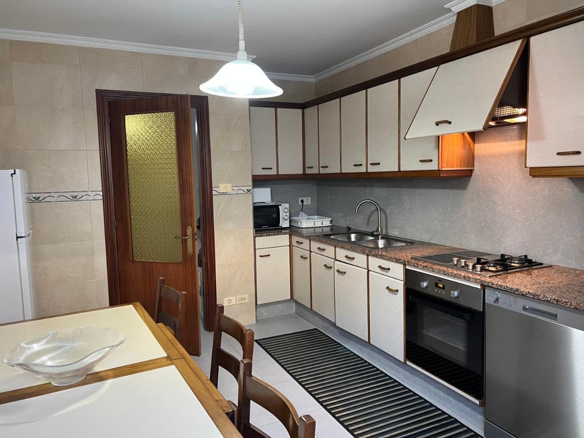 Apartamentos Playa De La Concha Porto de Espasante Kültér fotó