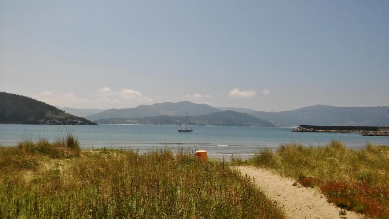 Apartamentos Playa De La Concha Porto de Espasante Kültér fotó