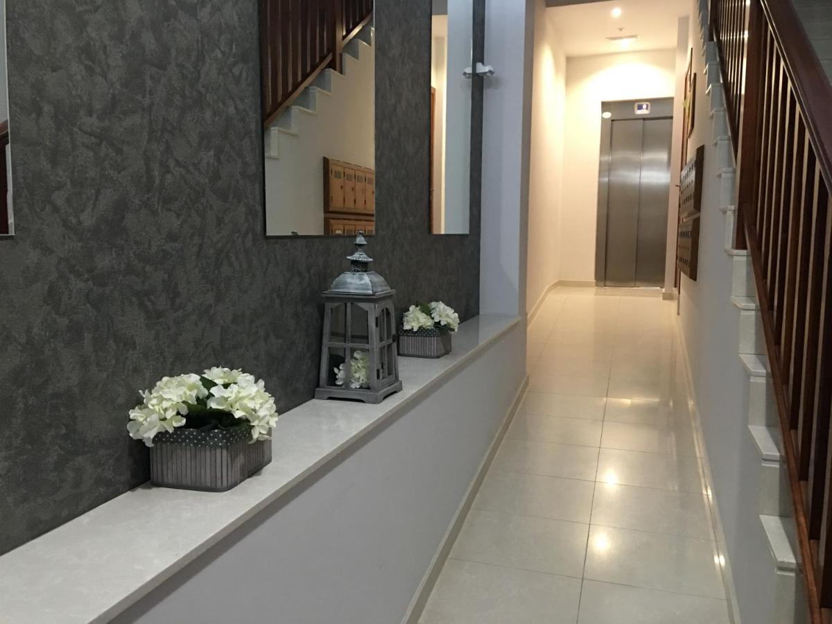 Apartamentos Playa De La Concha Porto de Espasante Kültér fotó