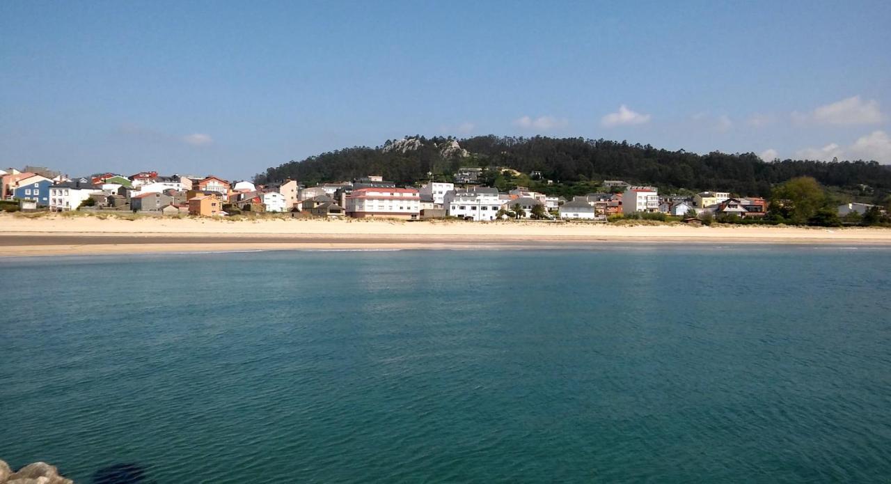 Apartamentos Playa De La Concha Porto de Espasante Kültér fotó