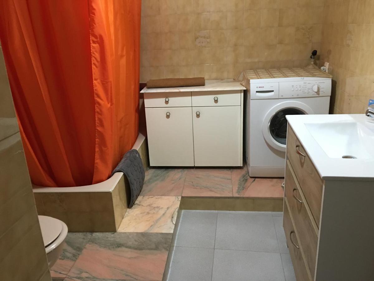 Apartamentos Playa De La Concha Porto de Espasante Kültér fotó